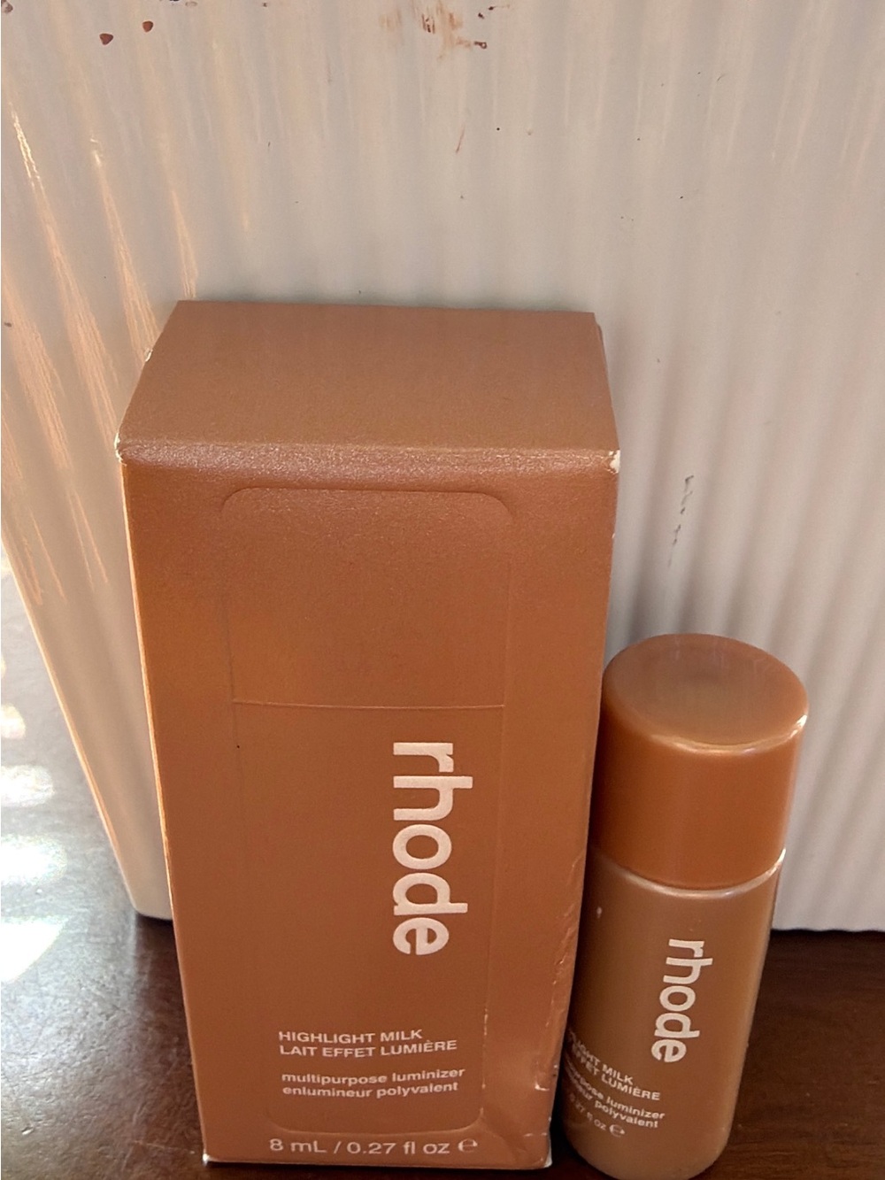 RHODE Highlight Milk Luminizer - Tan